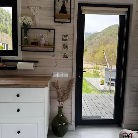 Element House Karpaty Krivorovnya